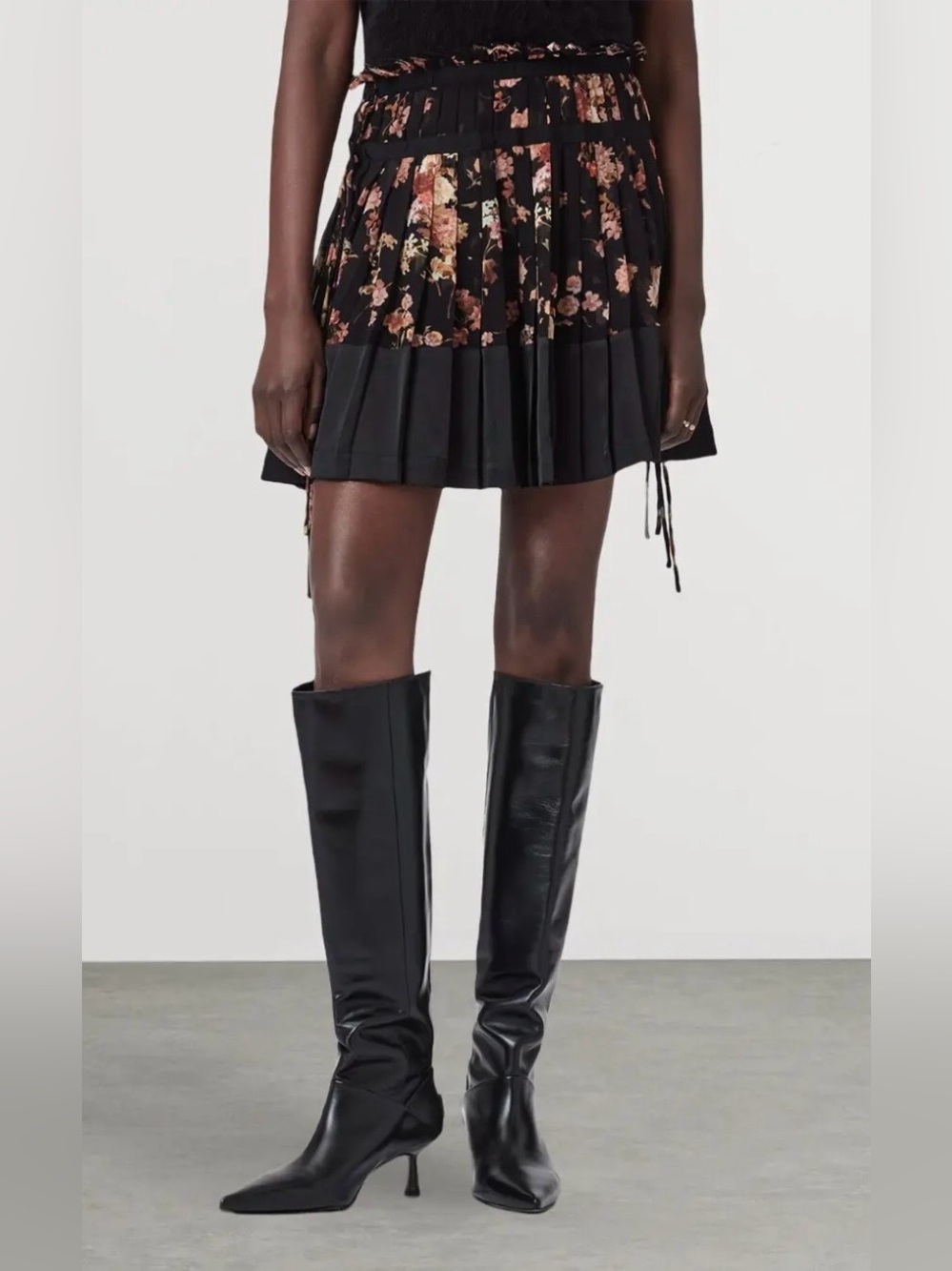 NWOT AllSaints Elara Skirt Size 4